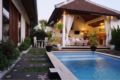 Kiky Tropical Villa - Seminyak Prime Location ホテルの詳細