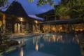 Luxurious 6 bedroom villa/seminyak w private pool ホテルの詳細