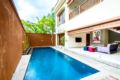 Modern Spacious B Pool 6Beds Walks Beach/Shop/Food ホテルの詳細