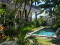 New private pool villa in Berawa ホテルの詳細
