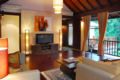 Quiet 3BR Villa W Private Pool-BrekfastSpa Estate ホテルの詳細