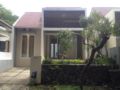 RiverSide Homestay Malang ホテルの詳細