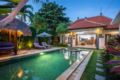 Sunny Villa Seminyak - 3 BR tropical villa ホテルの詳細