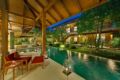 Tranquil comfy 3 br villa by the beach, Seminyak ホテルの詳細