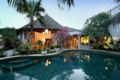 Tropical Canggu 3 BR Villa, Close to the Beach ホテルの詳細