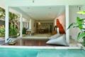 Tropical Romantic Villa Seminyak Petitenget ホテルの詳細