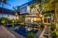 Villa Chebri - 4 BR private Balinese villa Legian ホテルの詳細