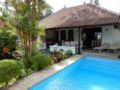 Villa Jasri Point - Beachfront Villa close to surf ホテルの詳細