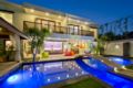 Villa True Colors, for any events, up to 12 sleeps ホテルの詳細