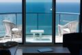 Luxurious Apartment With Panoramic Sea View ホテルの詳細