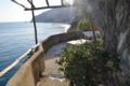 Between Cliffs and ocean Villa in the Amalfi coast ホテルの詳細