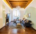 NEW - A Florence Palace - 4 bedroom apartment, AC ホテルの詳細