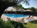 Relais Corte Bercelli - Camera Giardino - Piscina ホテルの詳細