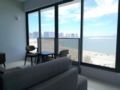 2BR Family Suite 7A Sunrise Gurney Penang ホテルの詳細