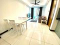 3 Room, 1 - 7 Pax, 5 Min to Bukit Bintang Pavilion ホテルの詳細