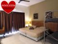 4-bed Poolview Studio Gold Coast Morib WaterPark ホテルの詳細