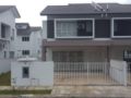 4U Vista Homestay, Bandar University (Muslim Only) ホテルの詳細