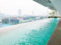 5-Star AptInfinity Pool, 4 pax, 1 min to Jaya One ホテルの詳細