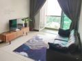 3 bedroom High Floor scenic Condo unit高层观景公寓/WIFI ホテルの詳細