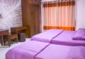 Adora Deluxe D Marina Court Condominium ホテルの詳細