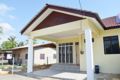 Atyrah Homestay,Pantai Rhu Sepuloh ホテルの詳細