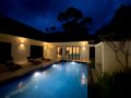 Charis Janda Baik River Front Villa w Private Pool ホテルの詳細