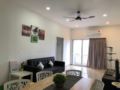 Cozy Homestay near UTAR Bandar Sungai Long ホテルの詳細