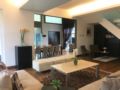 De Phartek Luxury Villa by ANR Hospitality ホテルの詳細