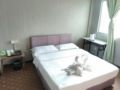 Double bed with bathroom HUAQIAOHOMESTAY ホテルの詳細