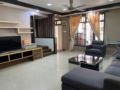 Double Storey Home StayAeon Tebrau CityToppen ホテルの詳細