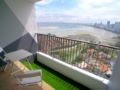 Gurney Seaview Condo With Balcony ホテルの詳細