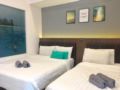 Jio Suites Sunshine Medium Room Aeropod SOVO KK ホテルの詳細
