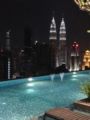  KLCC Views Infinity pool at L48-3BEDS ホテルの詳細