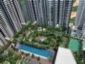 Lakeville Residences 3R2B with superb balcony ホテルの詳細