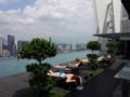 Luxury infinity pool Regalia Suites KL ホテルの詳細