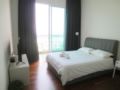 Nearby CIQ Pristine Home Hotel Paragon Suites ホテルの詳細