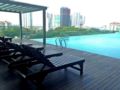 Nearby CIQ Splendid HolidayParagon Suites ホテルの詳細