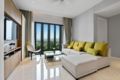 Spacious & Stylish Two-Bedroom Haven Near KLCC ホテルの詳細