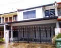 Stapok Homestay Kuching 4 bedrooms ホテルの詳細