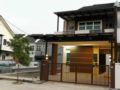 Taman rakyat homestay ホテルの詳細