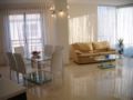Modern Apartment 30 Mtrs to Seafront Free Wifi ホテルの詳細