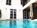 Stunning Pool Villa 4ch 2mn From The Ocean ホテルの詳細
