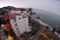 Emperador Vallarta Beachfront Hotel and Suites ホテルの詳細