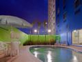 Holiday Inn Express & Suites Toluca Zona Aeropuerto ホテルの詳細