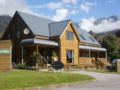 Fox Glacier Lodge ホテルの詳細