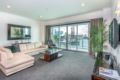 Waterfront Apartment in Princes Wharf ホテルの詳細