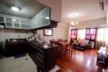 2-Bedroom Huge Apartment 1403 with Tub in Ayala ホテルの詳細