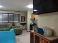 2 BR Condo Unit w/ Balcony in Pasig/Cainta (64sqm) ホテルの詳細