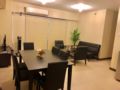 3BR Unit with Parking ideal for groups ホテルの詳細