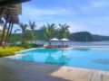 Corner Suite at Hamilo Coast, Pico de Loro. ホテルの詳細